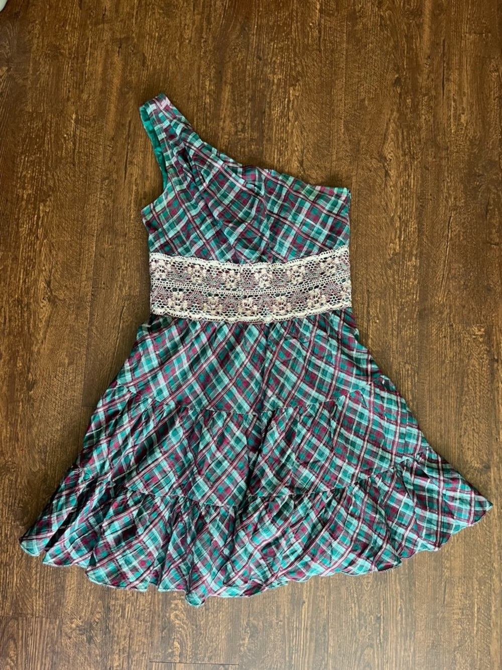Chelsea & Violet One-Shoulder Plaid Dress Green and Burgundy Sz 10